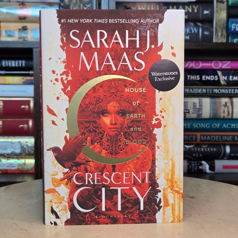 Crescent City House of Earth and Blood Sarah J Maas Waterstones 1st Ed/1st print
